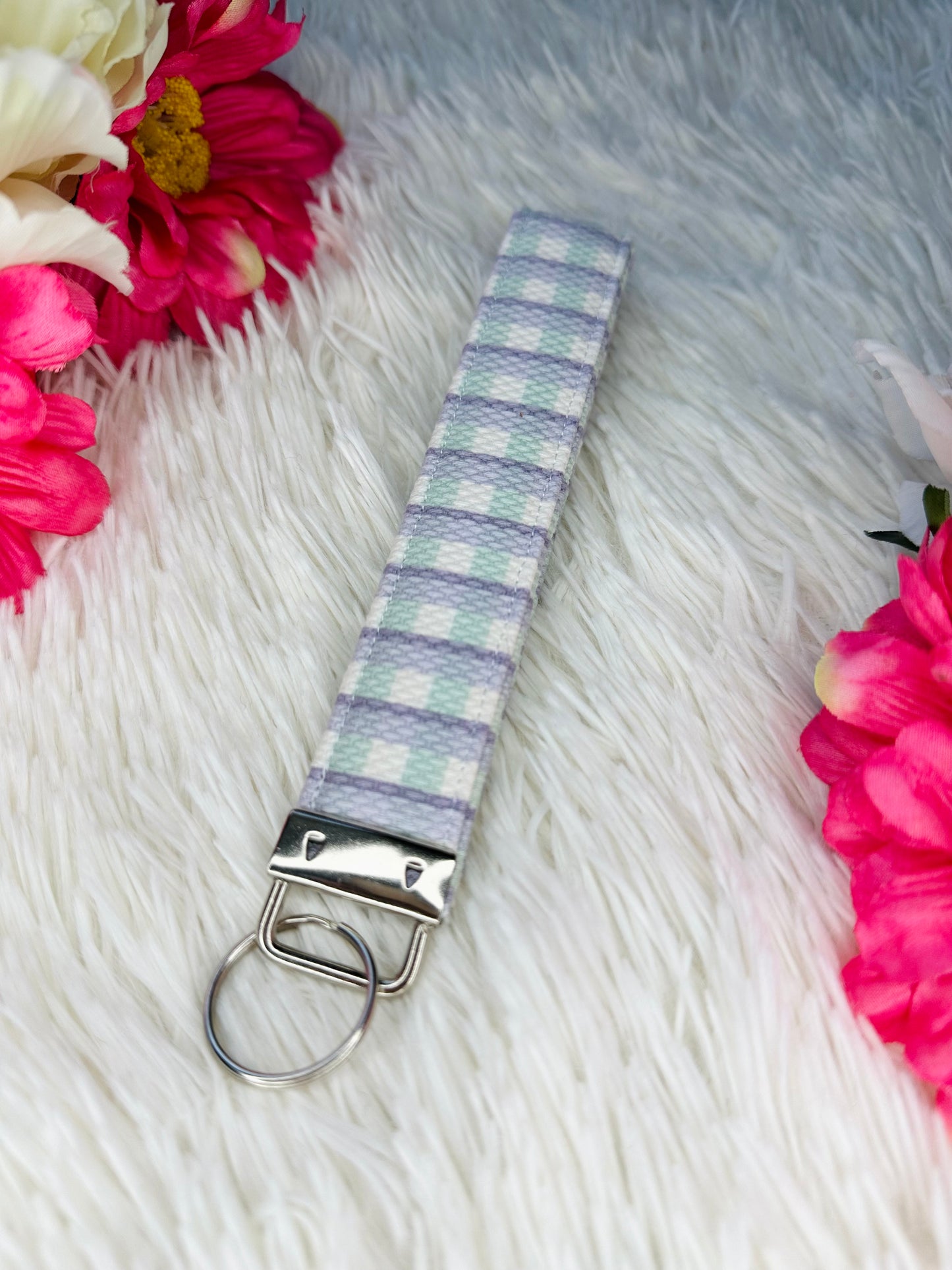 Minted Lavender Wristlet