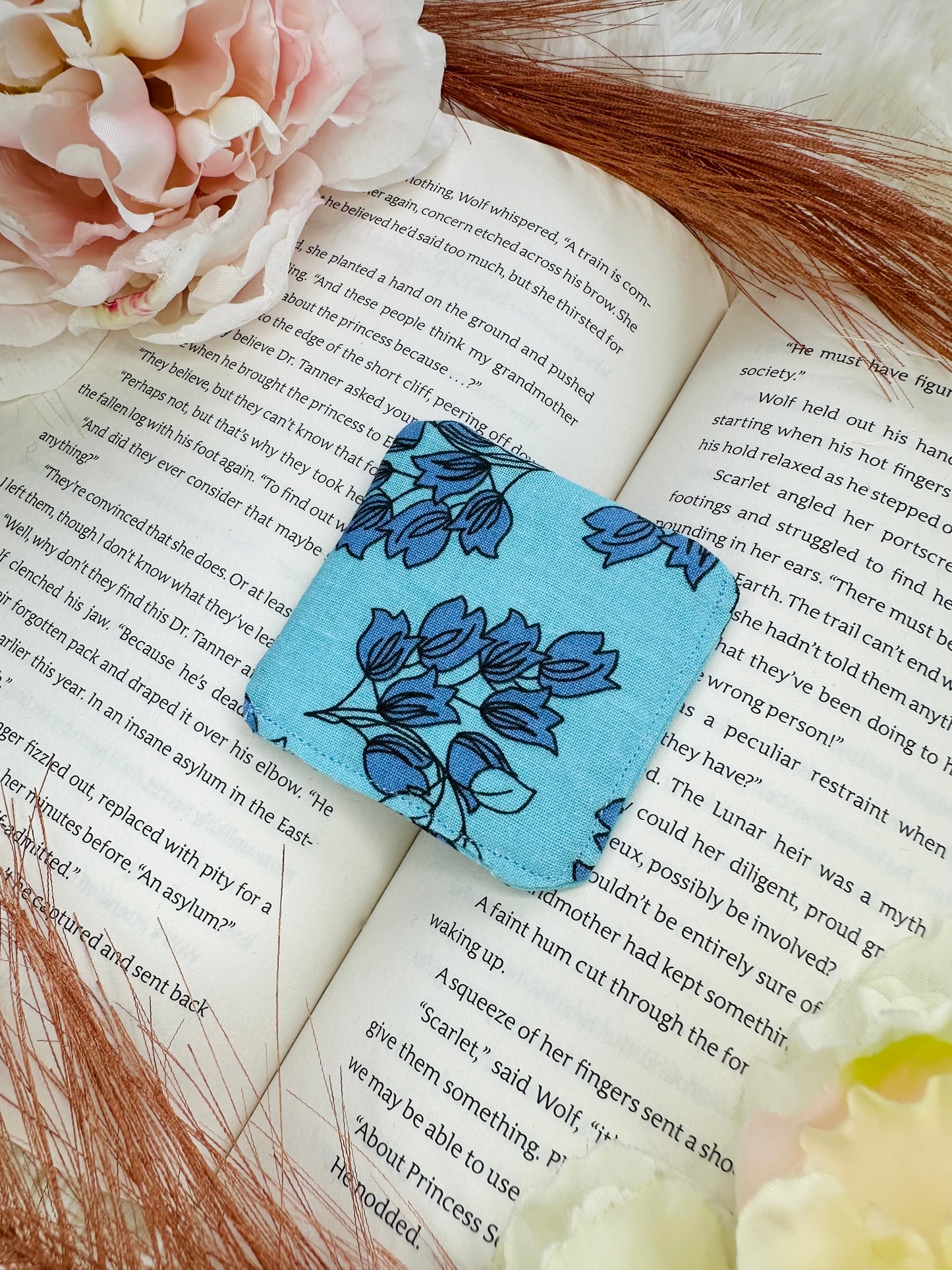 Set Of 2 Seaside Bloom Corner Bookmarks