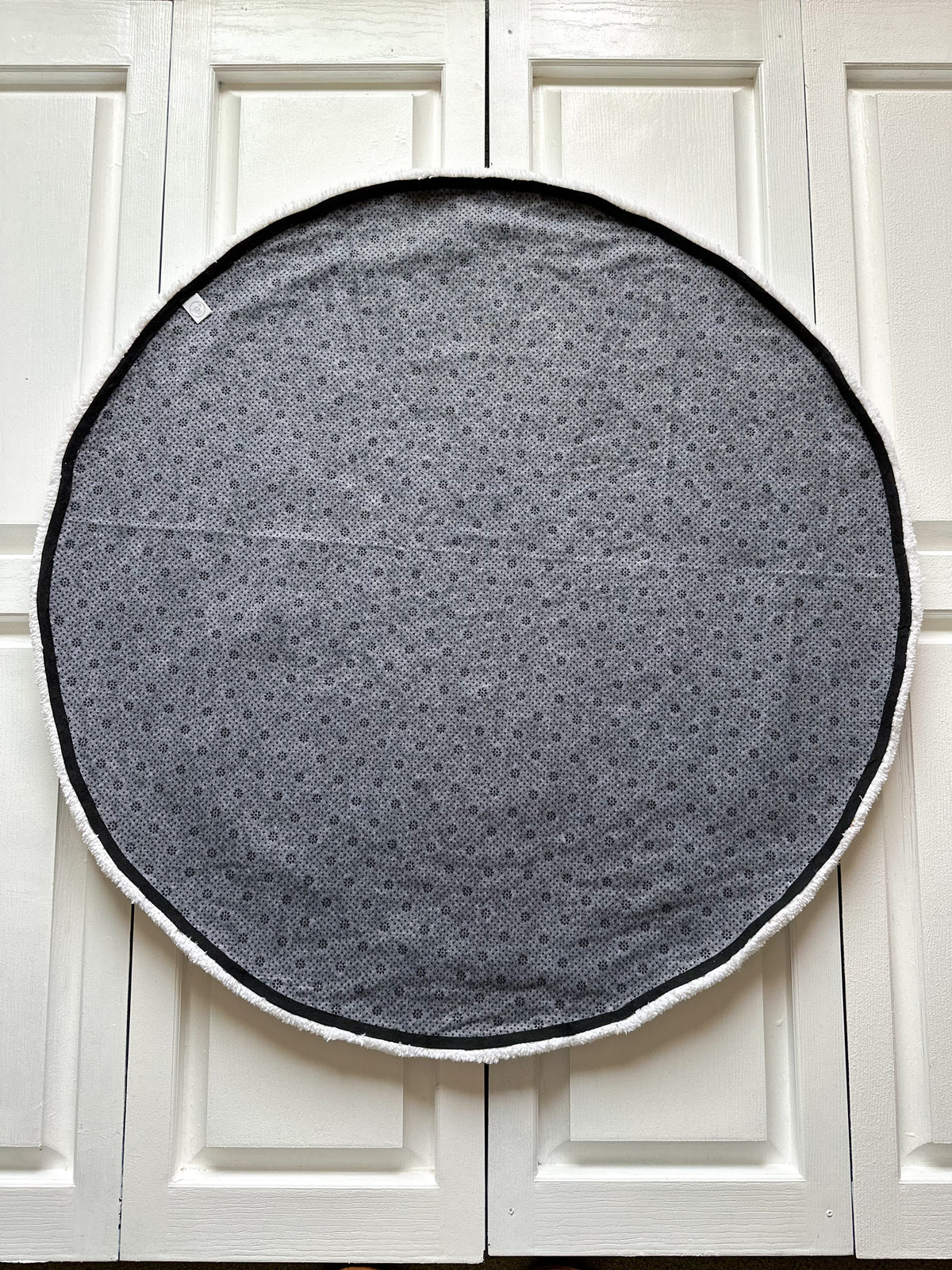 Black & White ‘Gaming Zone’ Rug