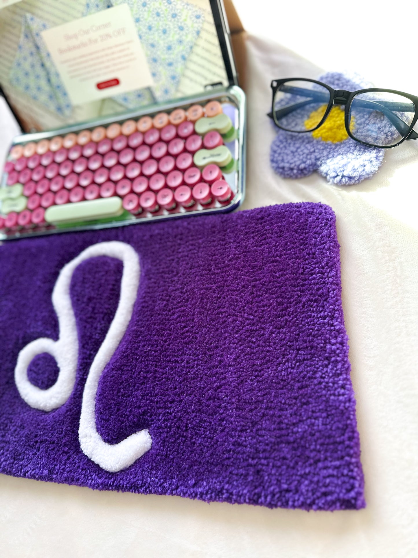 Dark Purple Leo Keyboard Rug Mat