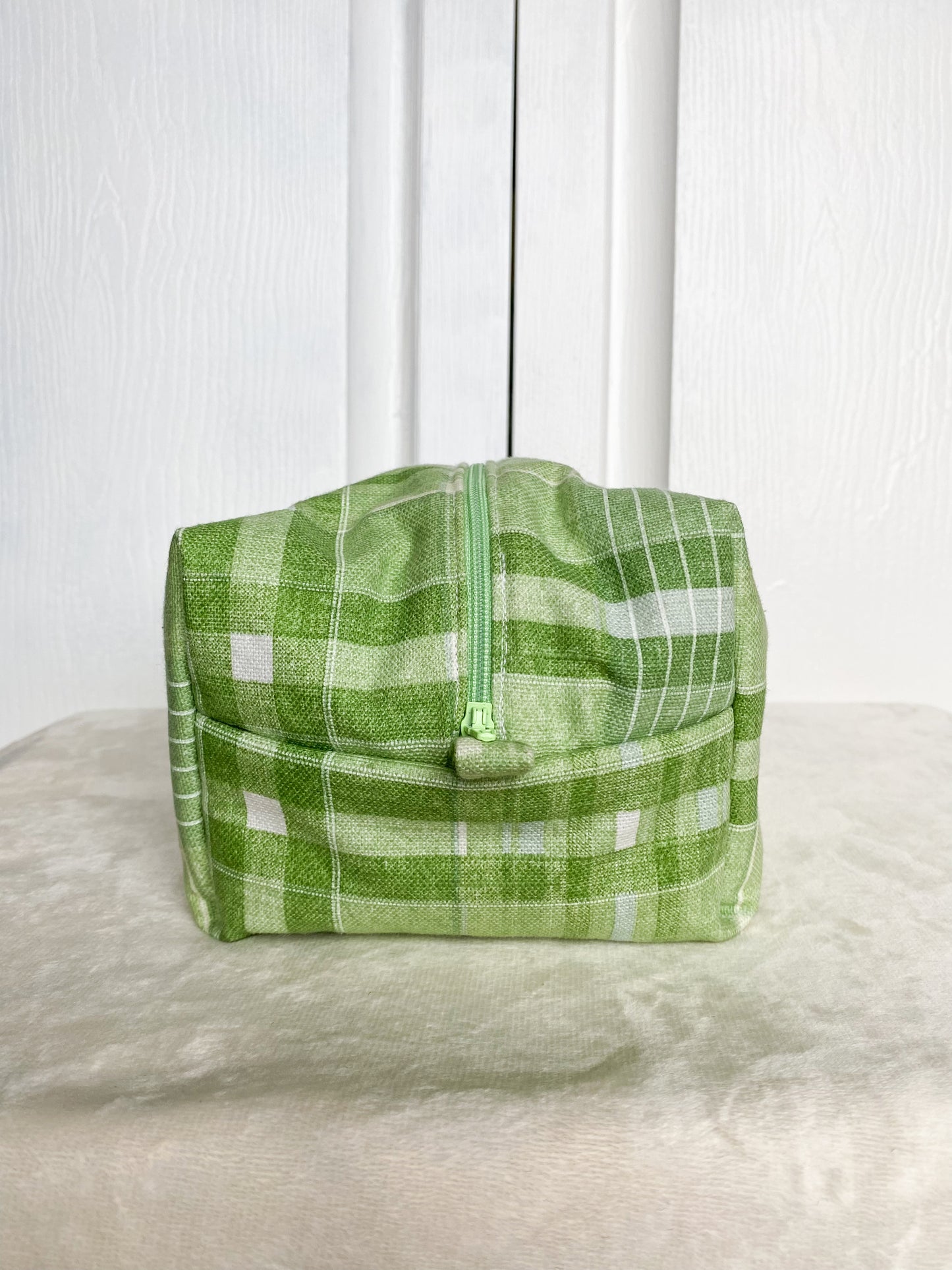 Evergreen Hue Makeup Box Pouch