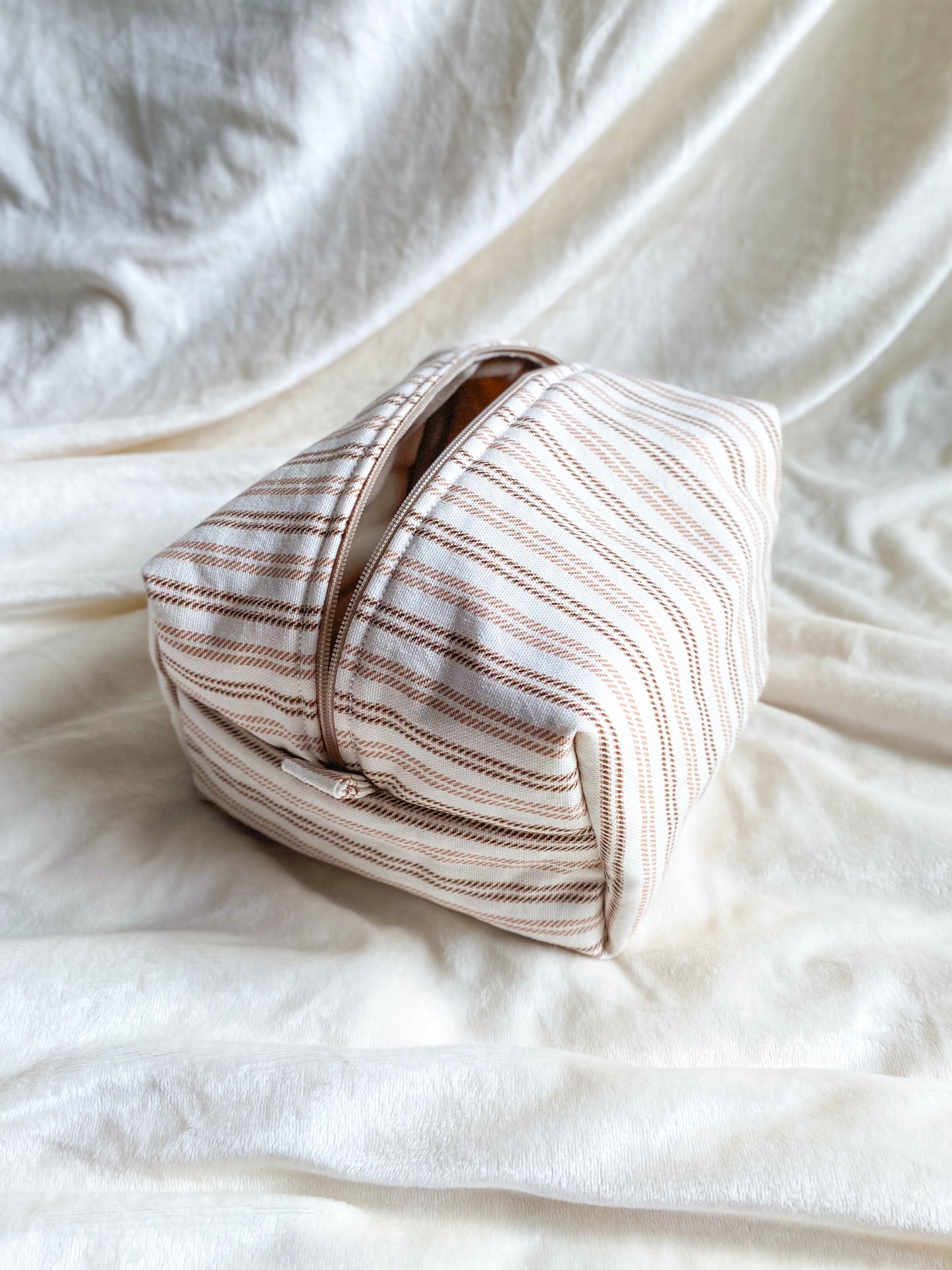 Oat Latte Makeup Box Pouch