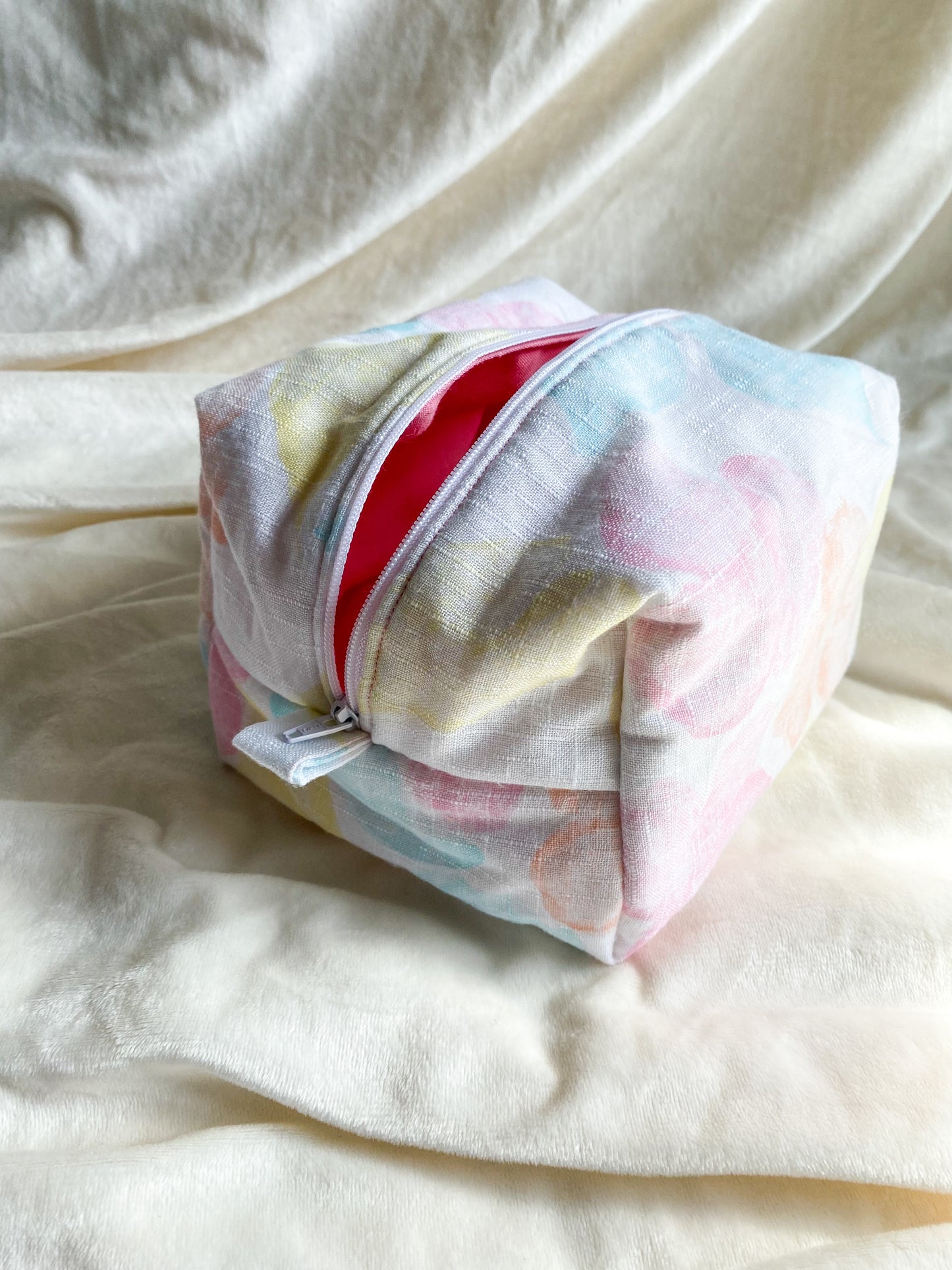 Pastel Garden Makeup Box Pouch