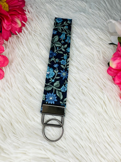 Seabreeze Meadow Wristlet