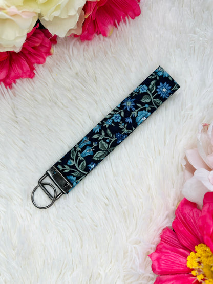 Seabreeze Meadow Wristlet
