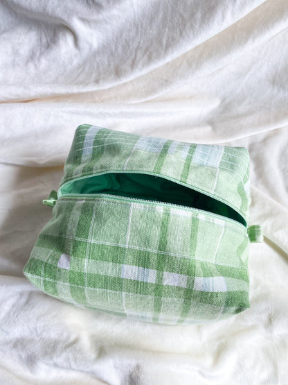 Evergreen Hue Makeup Box Pouch
