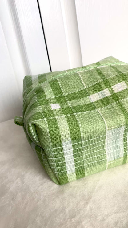Evergreen Hue Makeup Box Pouch